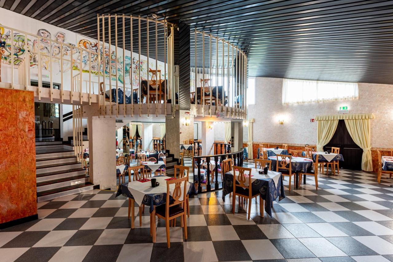 Hotel Villa Strassoldo "Ex Attianese Hotel Restaurant" Cervignano del Friuli Εξωτερικό φωτογραφία