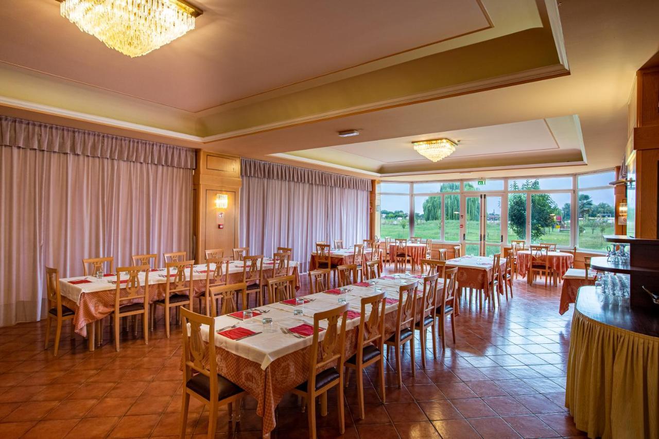Hotel Villa Strassoldo "Ex Attianese Hotel Restaurant" Cervignano del Friuli Εξωτερικό φωτογραφία