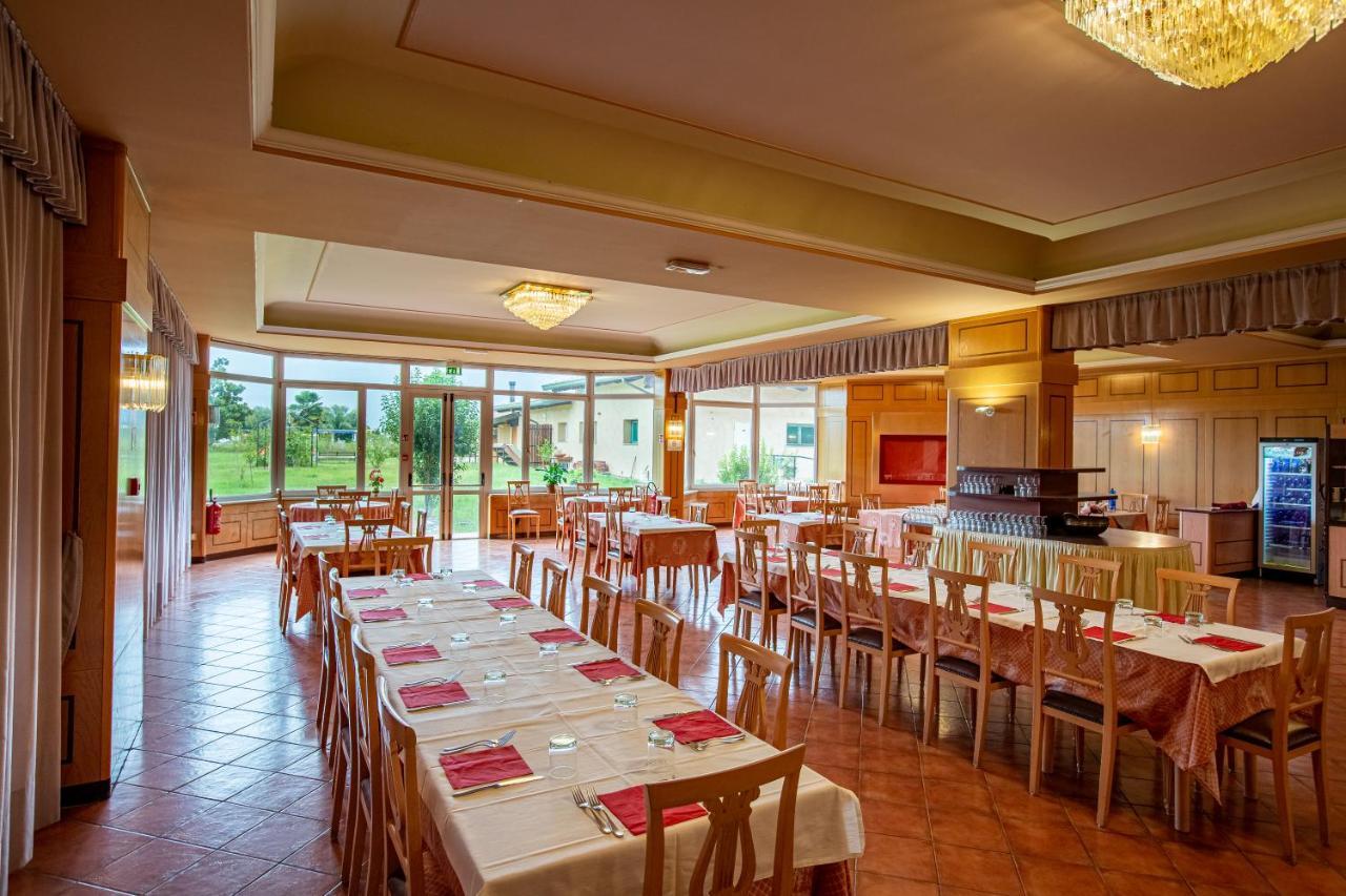 Hotel Villa Strassoldo "Ex Attianese Hotel Restaurant" Cervignano del Friuli Εξωτερικό φωτογραφία