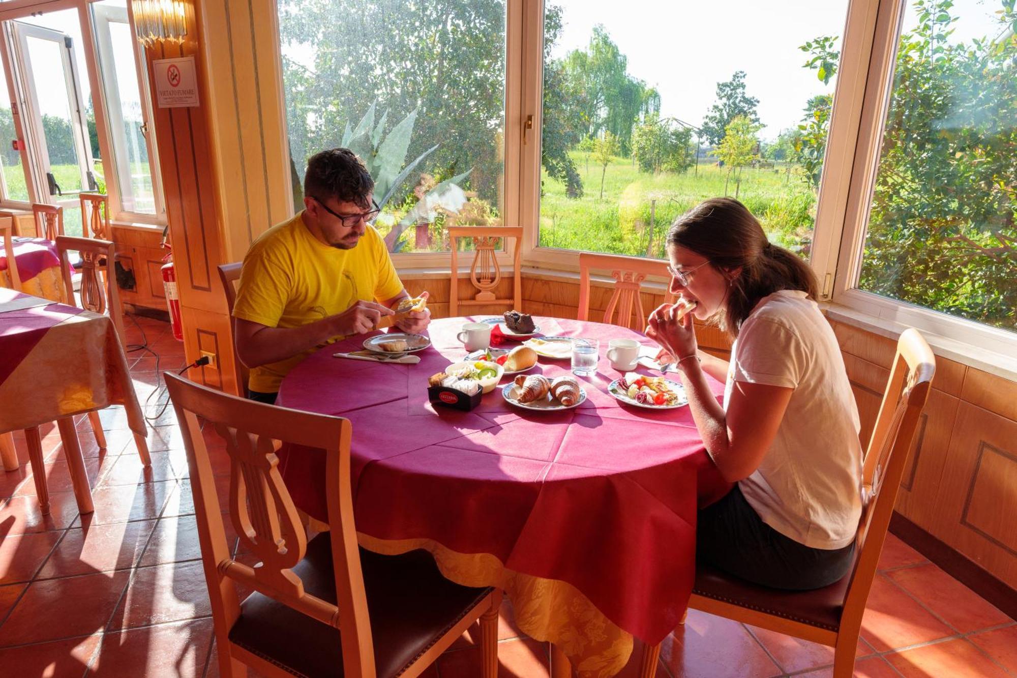Hotel Villa Strassoldo "Ex Attianese Hotel Restaurant" Cervignano del Friuli Εξωτερικό φωτογραφία